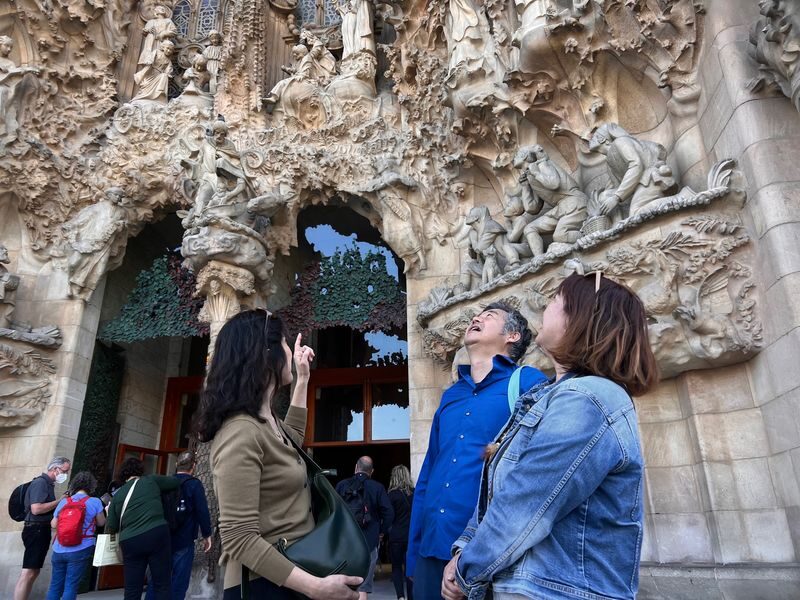 Gaudi and Sagrada Familia Guided Tour - What the price buys