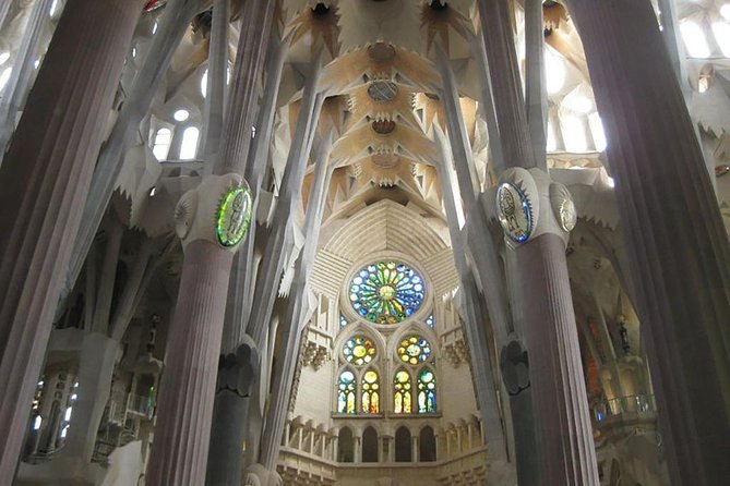 Gaudí Essential : Sagrada Familia Guided Tour - Additional Information and Booking Details