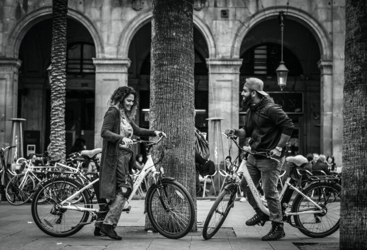 Gaudi Essential: Sagrada Familiapark Güell. Skip the Line - Experience Highlights of Gaudi Essential Tour