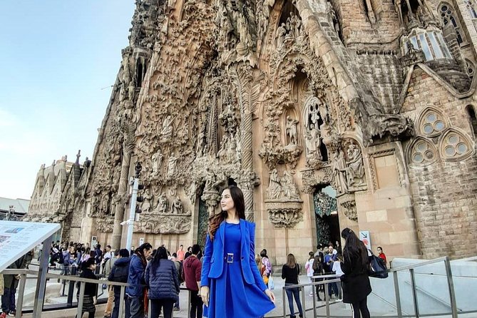 Gaudi Experience : Discover Sagrada Familia (Fast Track Admission) - Tips for Visiting Sagrada Familia