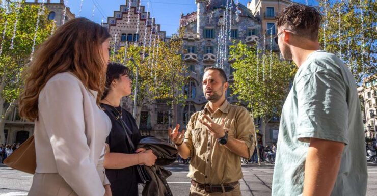 Gaudí Tour: Must-See Monuments & Hidden Gems of Modernism - Booking Information