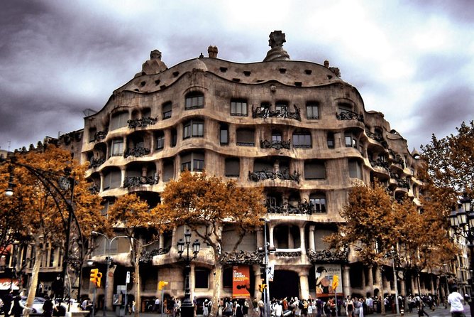 Gaudi Tour: Pedrera, Casa Batllo, Sagrada Familia & Park Guell - Cancellation Policy