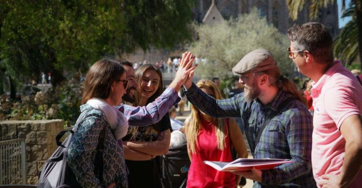 Gaudi UNESCO Highlights - 4h Small Group Bike Tour - Gaudis UNESCO Buildings