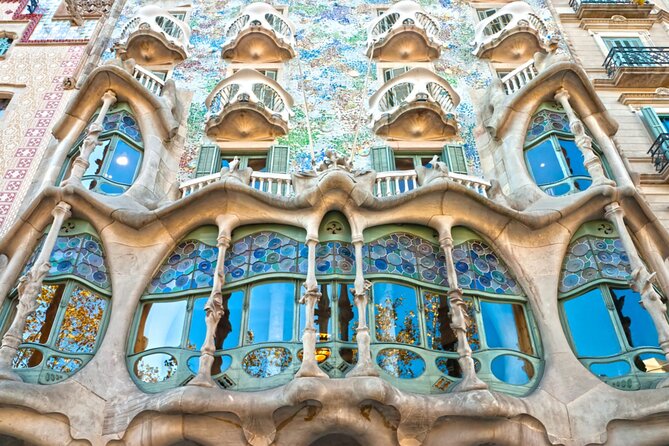 Gaudis Masterpieces Outdoor Escape Game in Barcelona - Meeting and Pickup