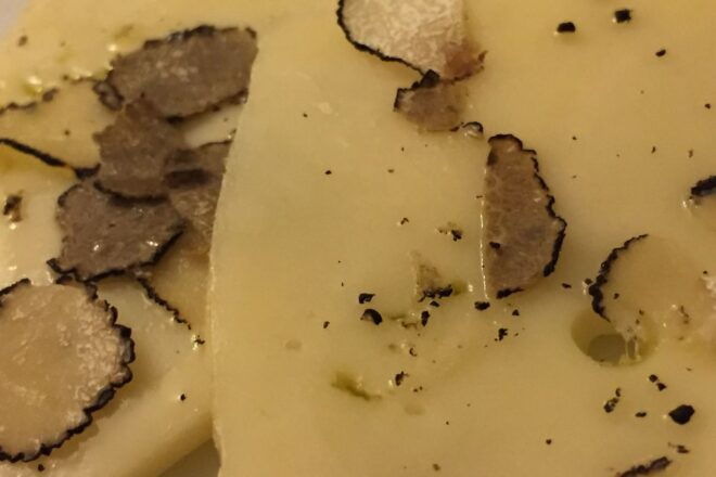 Gavi: Vineyard Tour With Truffle and Wine Tasting - Traditional Wine-Making Insights