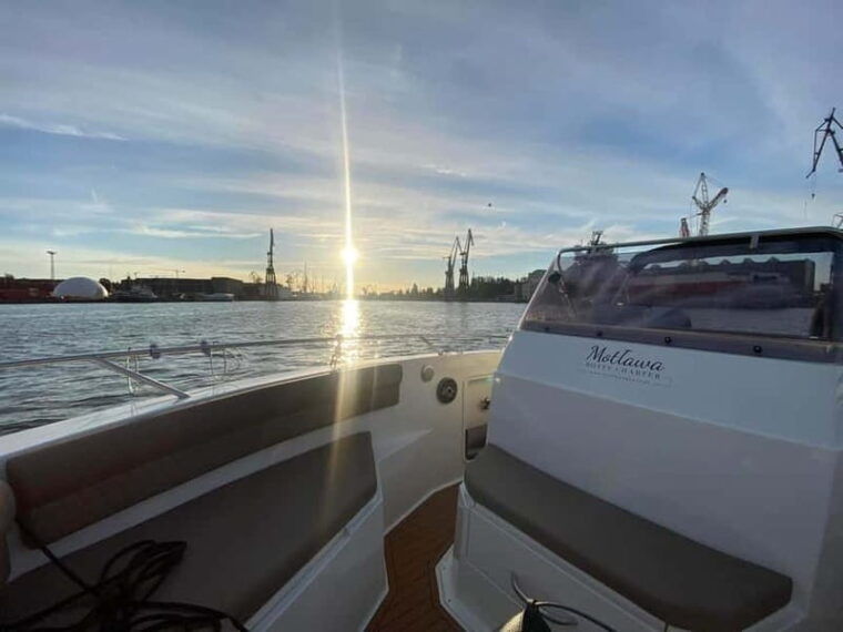 Gdansk: Cruise on the Motlawa River with Glass of Wine - What’s Included and What to Consider