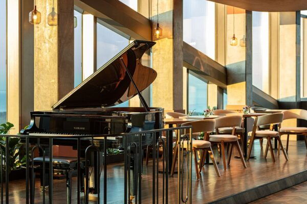 Gdańsk: Enjoy City Views and Delicious Food on the Top Floor - Availability and Booking Options