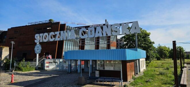Gdansk: European Solidarity Centre Guided Tour - Accessibility and Requirements