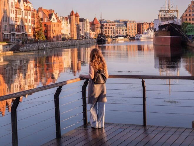 Gdansk: Express Walk With a Local in 60 Minutes - Explore Gdansks Landmarks