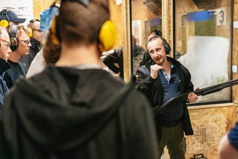Gdansk: Extreme Gun Shooting Experience with Transfers - Practical Tips for Future Shooters