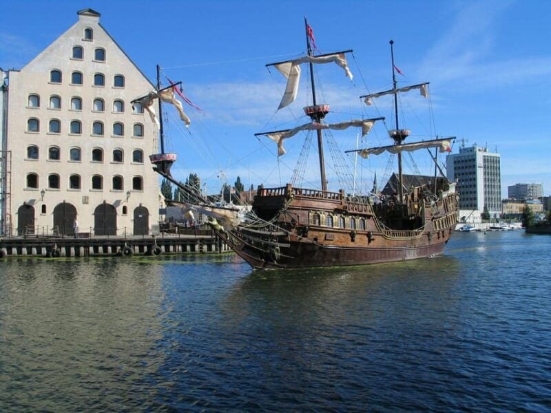 Gdansk: Guided Round-Trip Cruise to Westerplatte - Good To Know
