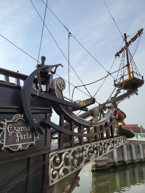 Gdansk: Guided Round-Trip Cruise to Westerplatte - Booking and Cancellation