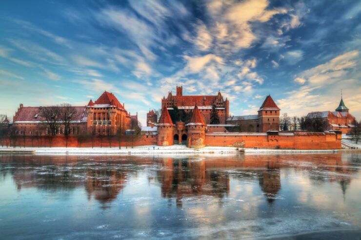 Gdansk: Malbork Castle Regular Tour - Tour Details