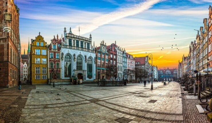 Gdansk Old Town: German Influence Walking Tour - Tour Overview