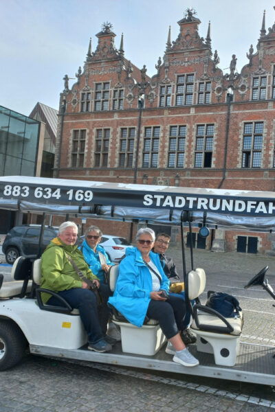 Gdansk: Private Top City Tour by Electric Cart & Live Guided - Exploring Gdansks Rich History