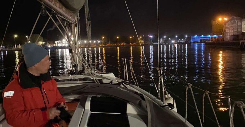 Gdansk: Scenic Evening Yacht Cruise with Welcome Drink - Gdansk: Scenic Evening Yacht Cruise with Welcome Drink – An Authentic Water-Level View of the City