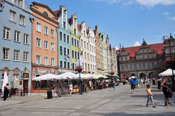 Gdansk: Self-Guided Walking Tour With Audio Guide - Cultural Insights and History