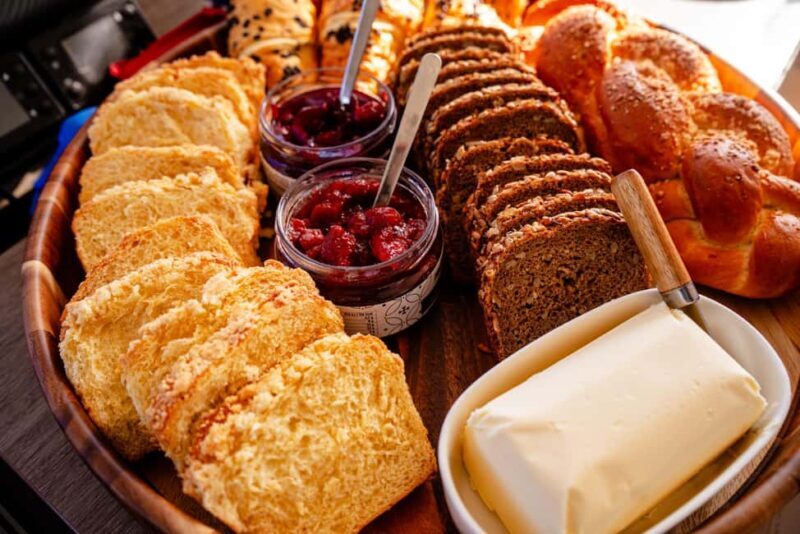 Gdansk/Sopot: Breakfast Cruise on a Catamaran - Good To Know  