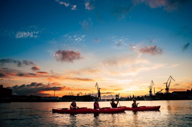 Gdansk: Sunset Kayak Tour - Inclusions and Requirements