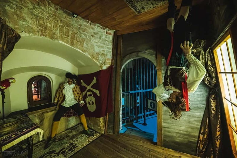 Gdansk: Tower of Secrets and Wax Figure Museum - Practical Tips for Visitors