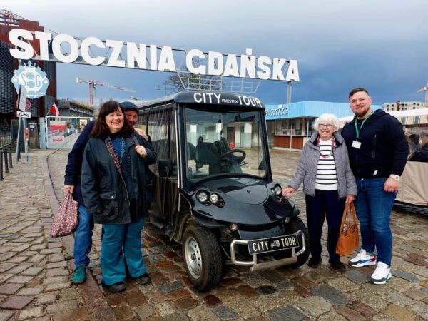 Gdansk:Live GUIDE Highlights of OLD CITY by Golf Cart 60 Min - Customer Feedback