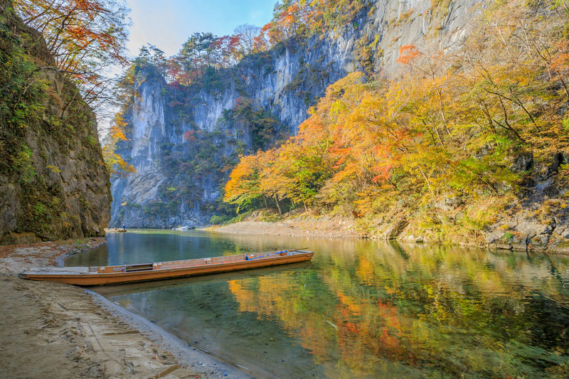 Geibikei Gorge River Boat Ride Experience in Iwate - The seasons change the mood