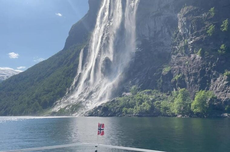Geiranger-Ålesund Sightseeing Tour (one way) - What to Expect and Practical Tips