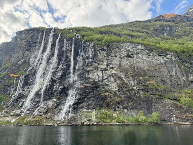 Geiranger Dalsnibba: Mini Bus Tour - Frequently Asked Questions