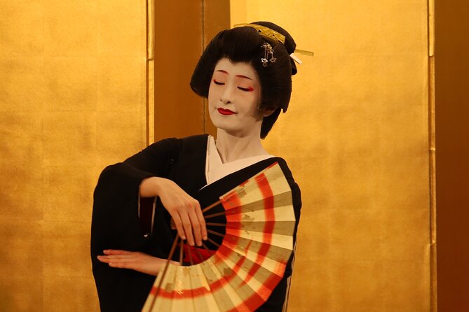 Geisha Entertainment at Famous Japanese Udon Restaurant in Tokyo - Activities and Inclusions