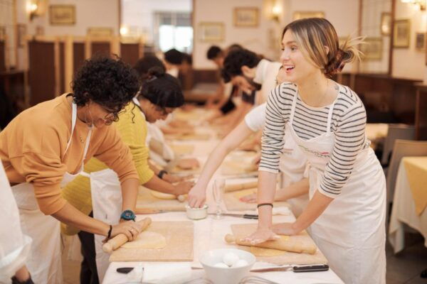 Gelato and Pasta Cooking Class With Lunch and Drinks in Rome - Frequently Asked Questions