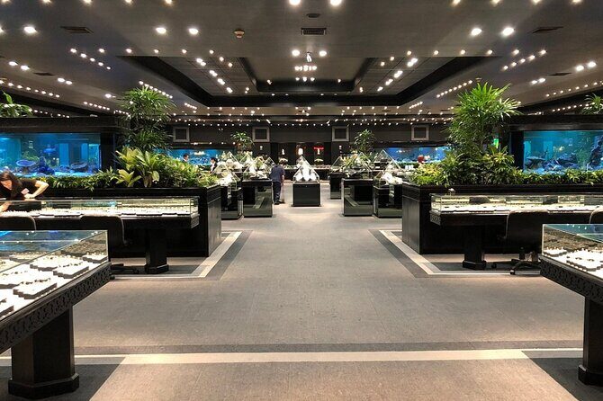 Gems Gallery Chiang Mai with Round Trip Hotel Transfers - Introduction