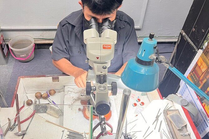 Gems Gallery Chiang Mai with Round Trip Hotel Transfers - In The Sum Up