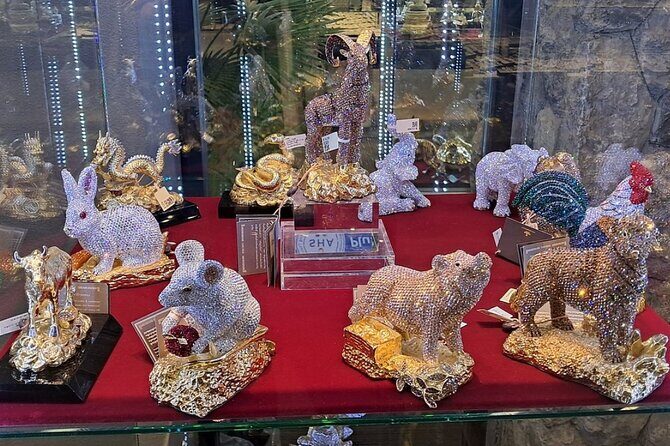 Gems Gallery Phuket with Round Trip Hotel Transfers - Who Will Love This Tour?