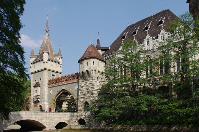 General Sightseeing Tour - Tour Guide and Transportation