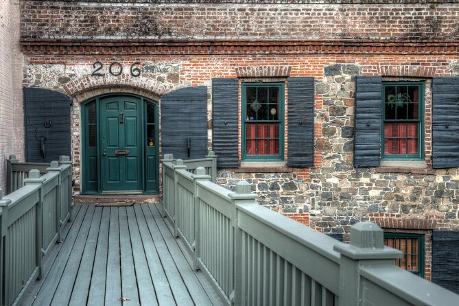 Generals and Generalities Pub Crawl in Savannah - Overview and Experience