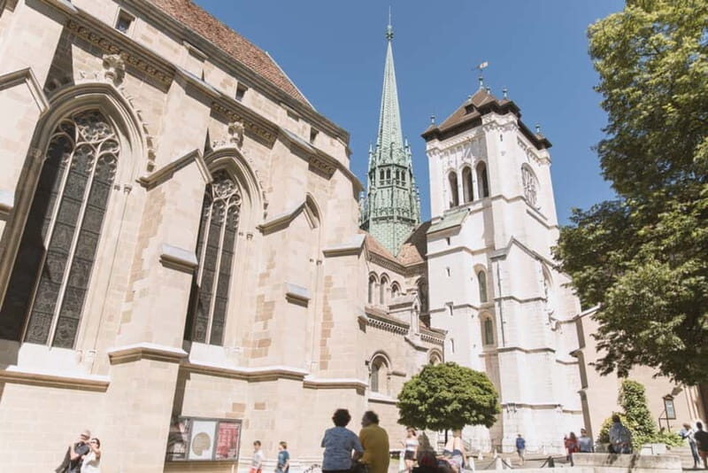 Geneva: City Tour and Fondue Cooking Class, Swiss Folklore - An Authentic Slice of Geneva
