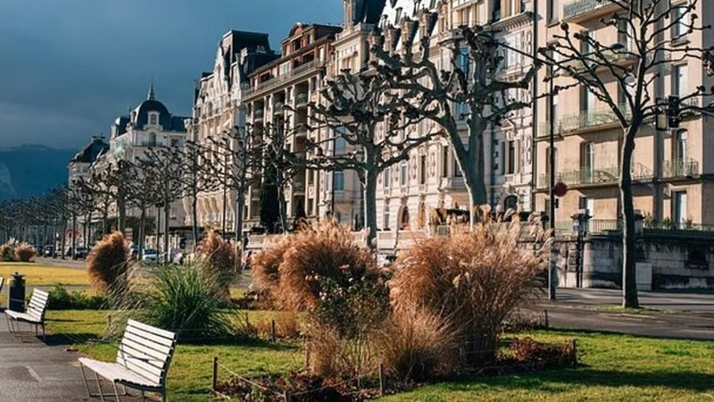 Geneva Dark History Escape Game and City Highlights Trip - Finishing at the Empress Sisi Monument
