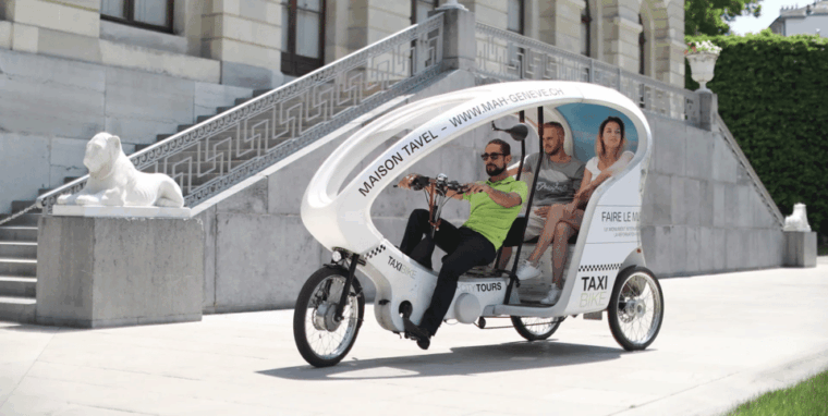Geneva: Highlight Tour in TukTuk - Explore the Jet Deau