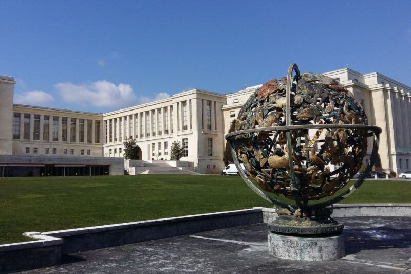 Geneva: International Area & Old Town Guided Bus Tour - Good To Know
