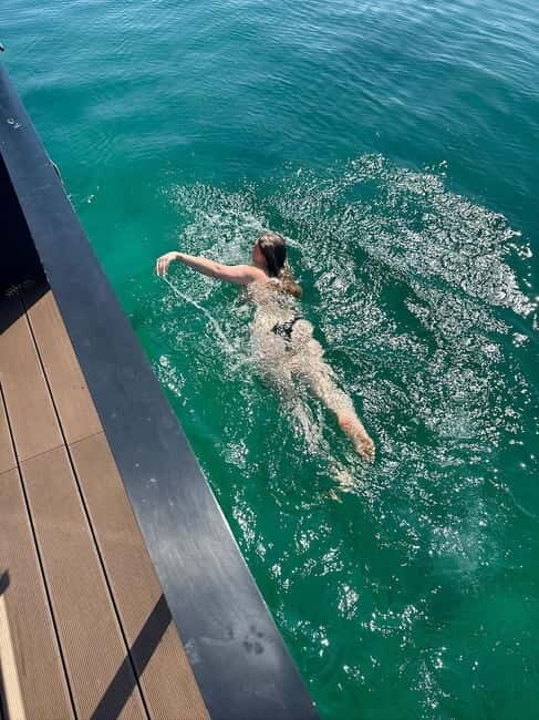 GENEVA: PRIVATE 360° LAKE CRUISE WITH APERITIF - Practical Details and Value