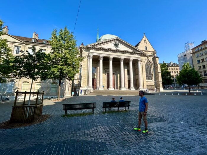 Geneva: Private City Highlights Guided Walking Tour - Exploring Lake Geneva