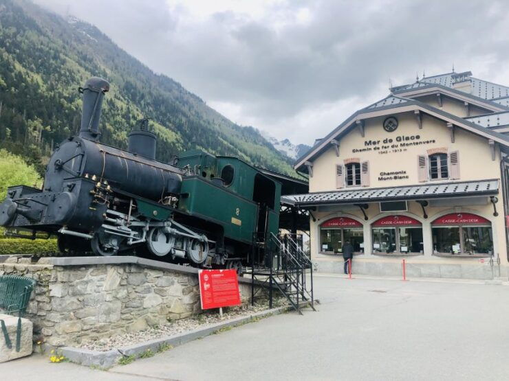 Geneva Private Day Trip to Mont Blanc Glacier and 3860m Top - Activity Details