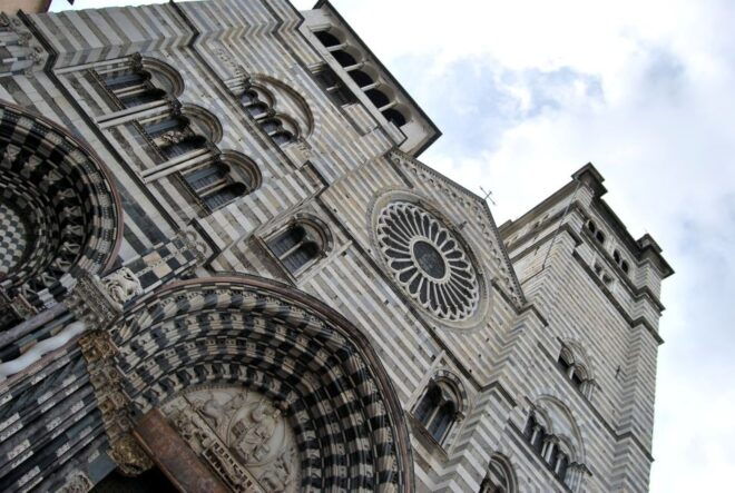 Genoa for You: the Old City Walking Tour - Experience the Heart of Genoa at Via Garibaldi