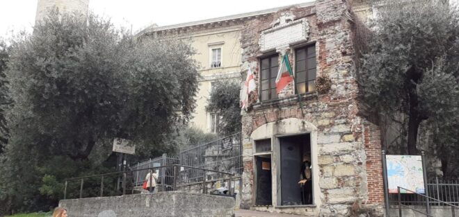Genoa: Historic Guided Tour of Christopher Columbus' House - Inclusions