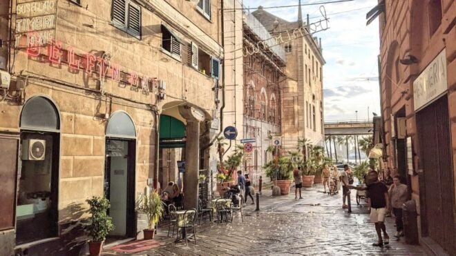 Genoa: Historic Old Town and Porto Antico Self-guided Walk - Meeting Point Details