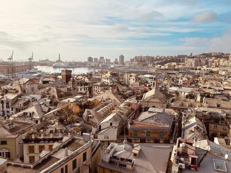 Genoa: Tour in Spanish of the Magnificent Genoa - Starting Point: Porto Antico