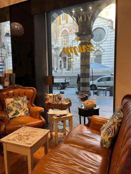 Genoa: Tour of Historic Stores With Tastings and Aperitivo - Optional Dinner Reservation