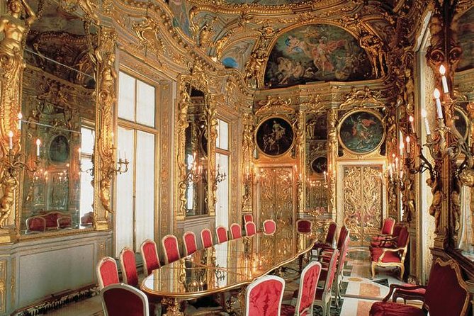 Genoa Walking Tour: Discover Hidden Treasures and Street Food - Karls Expertise and Fun Experience