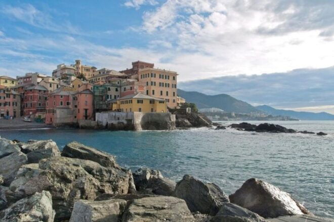 Genoa: Walking Tour With Local Guide - Itinerary