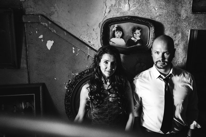 Genteel and Bards Savannah Dark History and Ghost Encounter Walking Tour - Haunted Locations